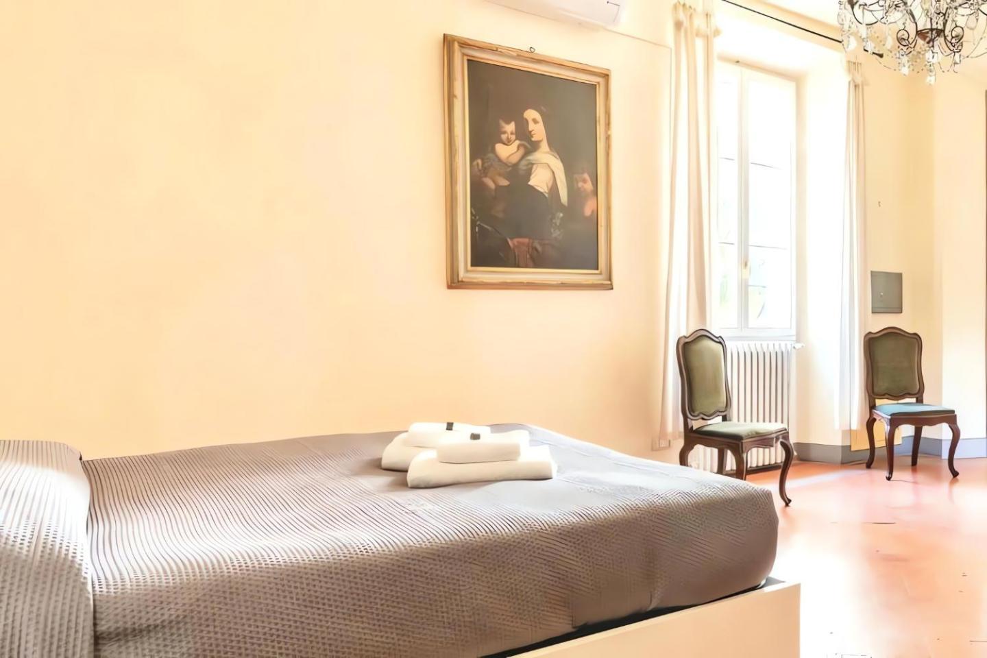 The Luxury Historic Palace Of Santa Croce Florencia